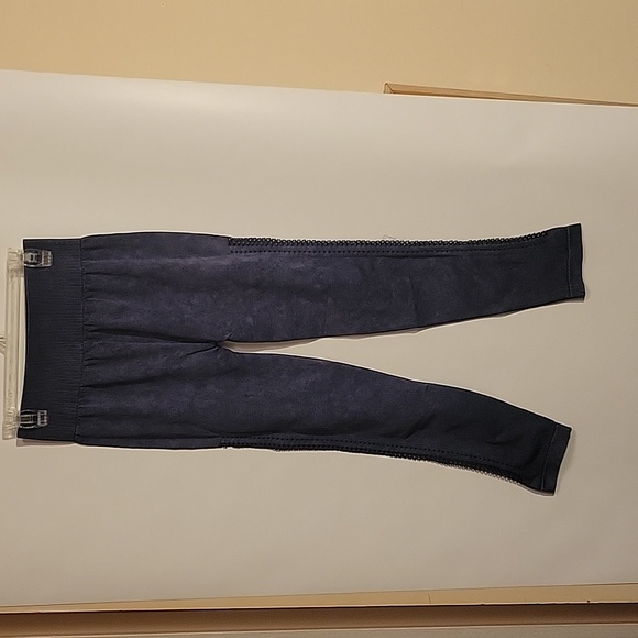 339 Yelete Womens Leggings - Picture 4 of 7